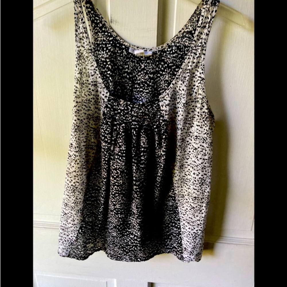 Calvin Klein cotton tank top runs big More like M/L